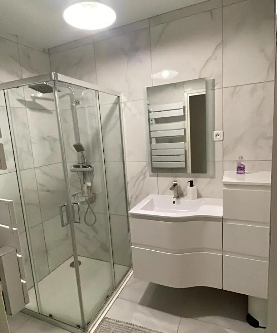 Grand Appart Climatise Avec Parking Apartment Nice 0*,