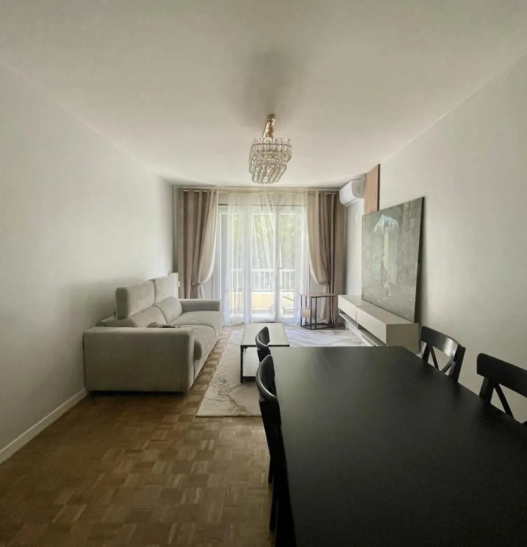 Grand Appart Climatise Avec Parking Apartment Nice